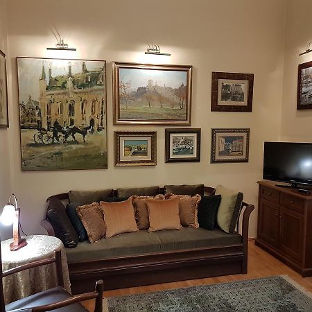 Classic Style Apartment Beograd Ngoại thất bức ảnh